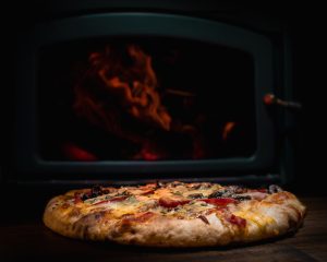 Pizza z karczochami – unikalny smak na cieście